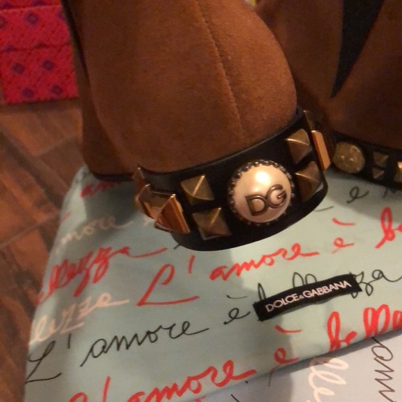 Sale New Authentic Dolce and Gabbana logo Boots - Picture 4 of 14